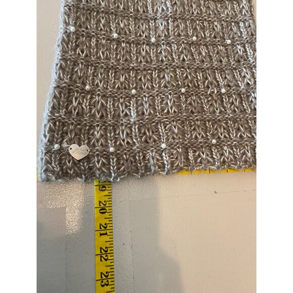 Betsey Johnson Metallic Silver Knit Sparkle Infinity Scarf With Pearl Accents - Picture 5 of 7